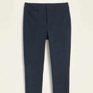 Old Navy High Rise Pixie Pants - Size 6